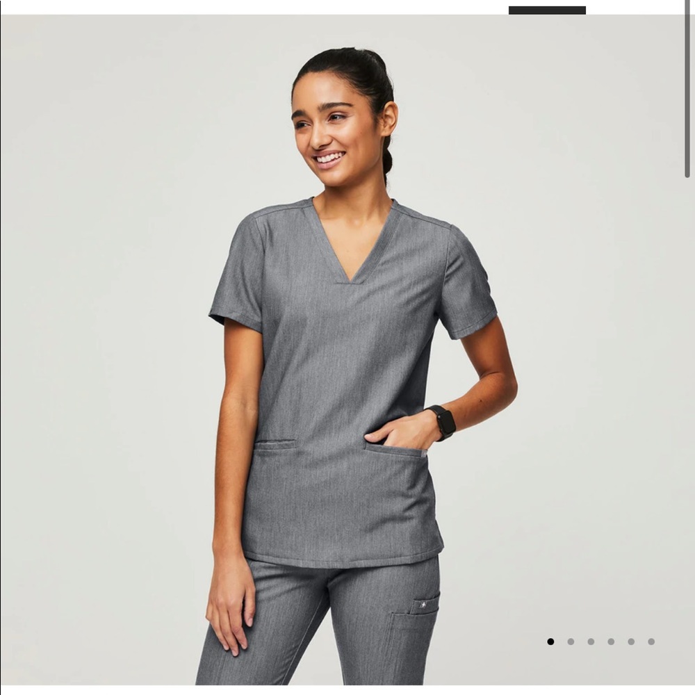 Graphite Casma scrub top